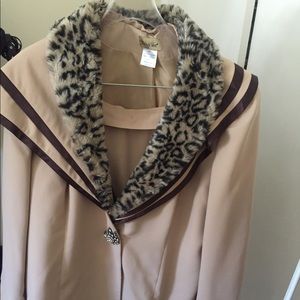 3-piece tan outfit with/trimmed Leopard Print